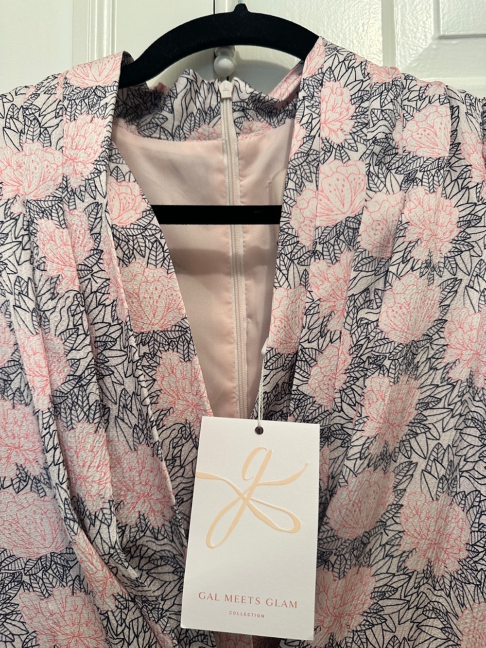 Gal Meets Glam Lizzie Pink and Navy Floral V-Neck Midi Dress from Nordstrom - Picture 5 of 13
